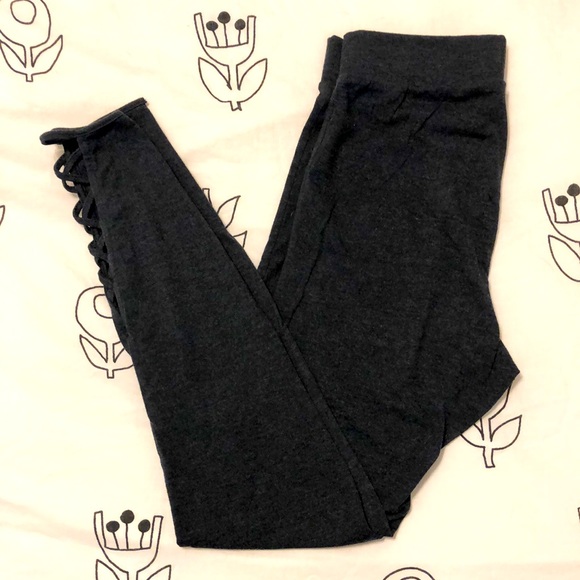 Old Navy Pants - Old Navy Lattice Leggings